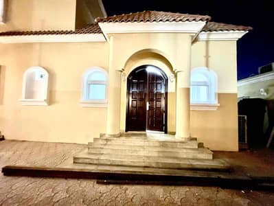 2 Bedroom Villa for Rent in Al Shamkha, Abu Dhabi - 3e3323ce-bdf3-4f57-910a-106ac7c3789f. jpg