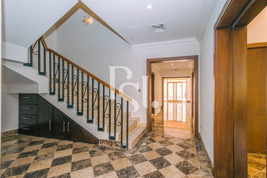 4 golf-garden-khalifa-city-a-abu-dhabi-foyer. JPG