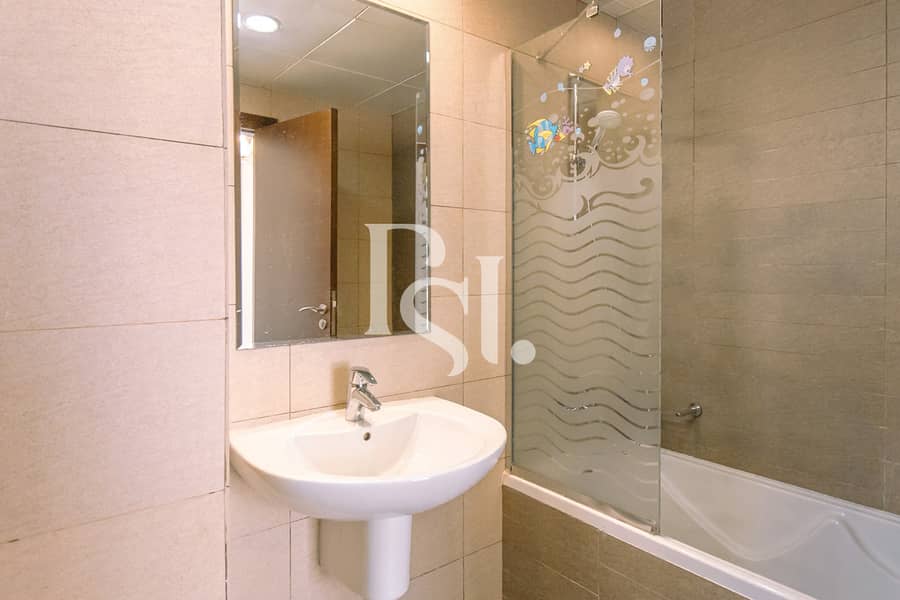13 golf-garden-khalifa-city-a-abu-dhabi-bathroom (3). JPG