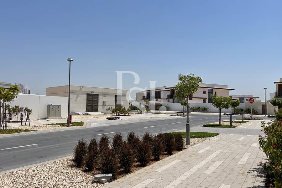 13 5BRM-Unit-097-VI178677-Jubail-Island-Villas-Abu-Dhabi-UAE (1). jpg