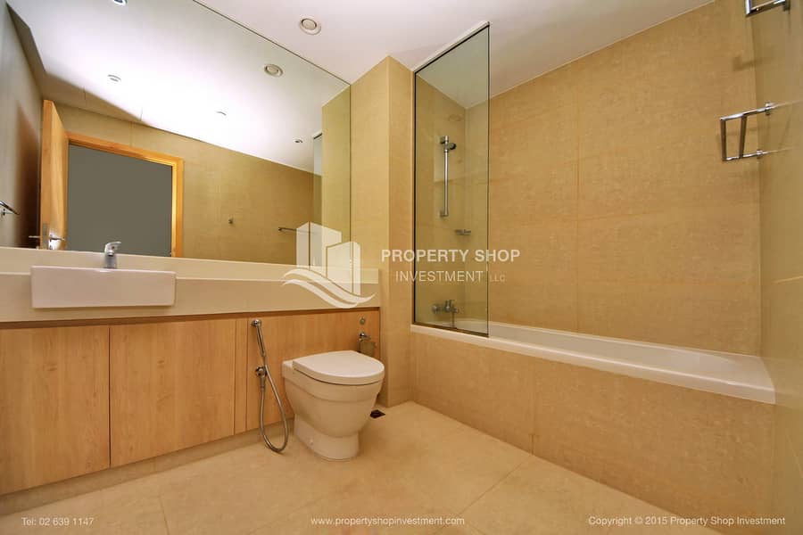 9 1-br-apartment-abu-dhabi-al-raha-beach-al-zeina-tower-a-bathroom. JPG
