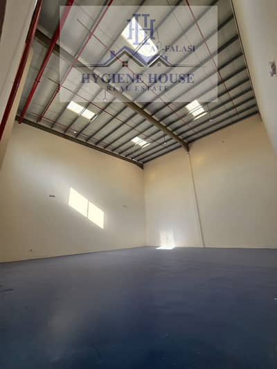 Warehouse for Rent in Umm Al Thuoob, Umm Al Quwain - صورة واتساب بتاريخ 1446-08-18 في 12.32. 13_4b206c4c. jpg