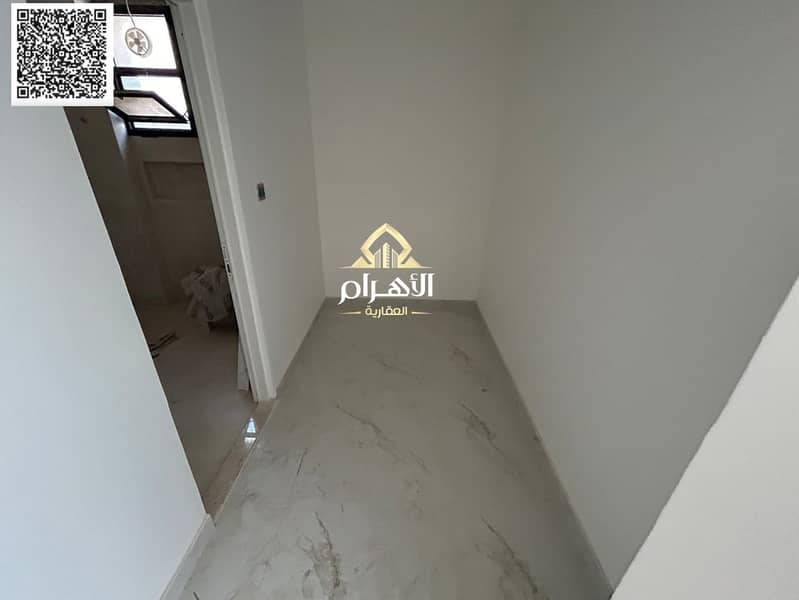 24 batch_cf0c7d6c-9c08-43ac-af00-f30d83c0cf25. jpg