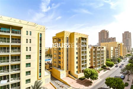 1 Bedroom Apartment for Sale in The Greens, Dubai - Upgraded | Community View | Vacant on Transfer