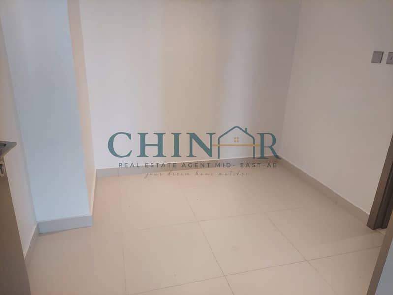 12 88cbe2b9-5f8e-4da3-a3cf-2890f5277eb6. jpg