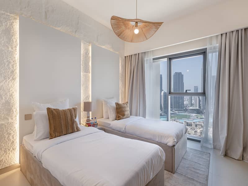 13 Burj_Royale_Unit_3311_-09. jpg