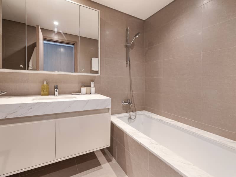 21 Burj_Royale_Unit_3311_-23. jpg