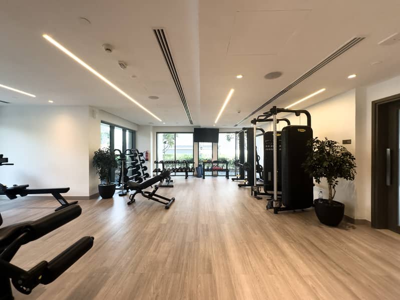 25 Burj_Royale_Unit_3311_-36. jpg