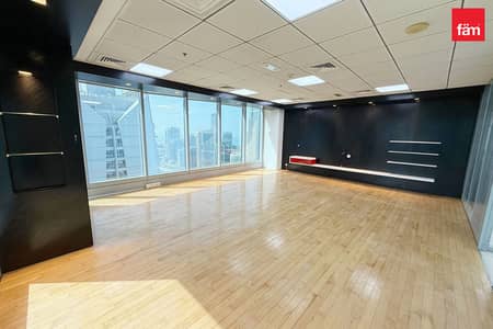 Office for Rent in Jumeirah Lake Towers (JLT), Dubai - High Floor | Fitted Unit | With Partitions