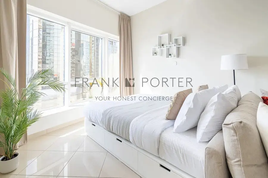Bright Studio in JLT with Relaxing Lake Views | Ideal for Mid - Term Rental, Monthly & Weekly Stays | All Bills Inclusive