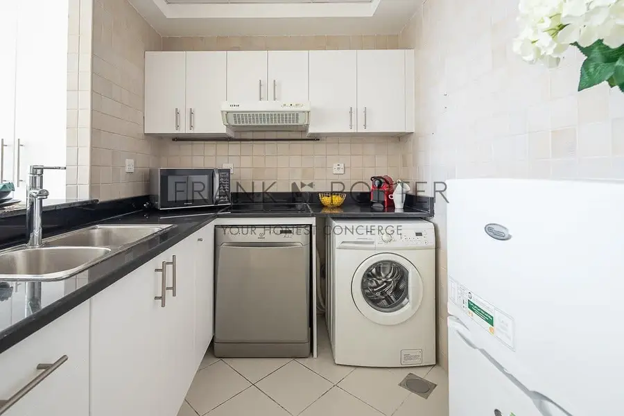 Bright Studio in JLT with Relaxing Lake Views | Ideal for Mid - Term Rental, Monthly & Weekly Stays | All Bills Inclusive