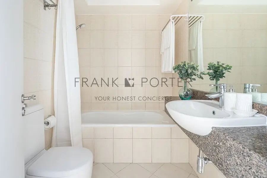 Bright Studio in JLT with Relaxing Lake Views | Ideal for Mid - Term Rental, Monthly & Weekly Stays | All Bills Inclusive