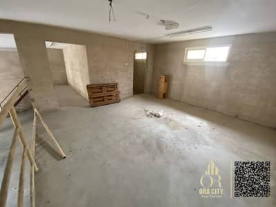 Warehouse for Rent in Al Jurf, Ajman - صورة واتساب بتاريخ 1446-08-25 في 23.03. 01_3d6f1a11. jpg