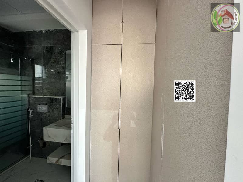 18 65eb5d7f-73aa-4da9-bd5e-6d4ffb4c8f24. jpg