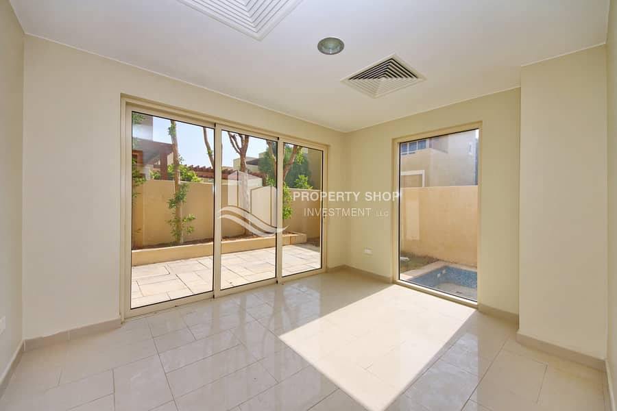7 3-bedroom-villa-abu-dhabi-al-dar-al-raha-gardens-family-study. JPG