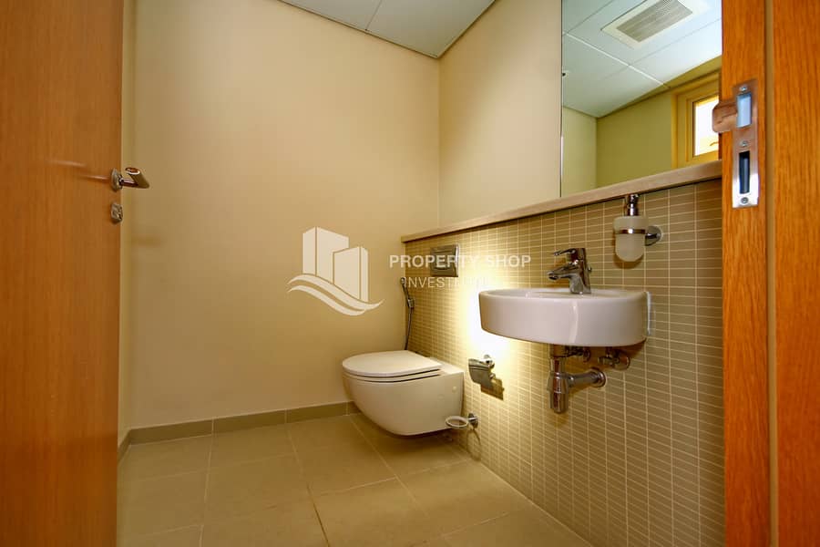 16 3-bedroom-villa-abu-dhabi-al-dar-al-raha-gardens-powder-room. JPG