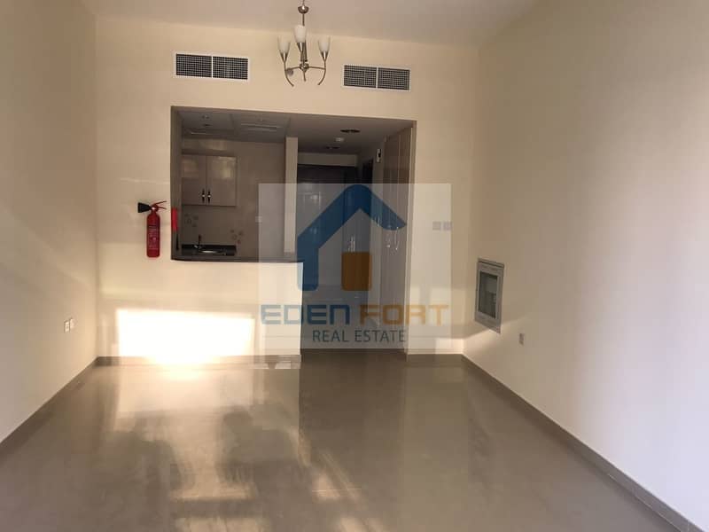 Spacious Studio in Uni Estate Sports Tower for rent .. Spacious Studio in Uni Estate Sports Tower for rent ..