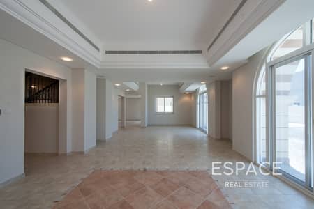 5 Bedroom Villa for Sale in Dubai Sports City, Dubai - Extented B Type | Vacant Now | Upgraded