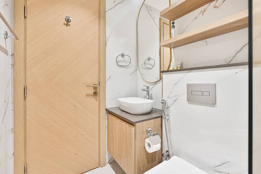 14 Bathroom photo 3. jpg