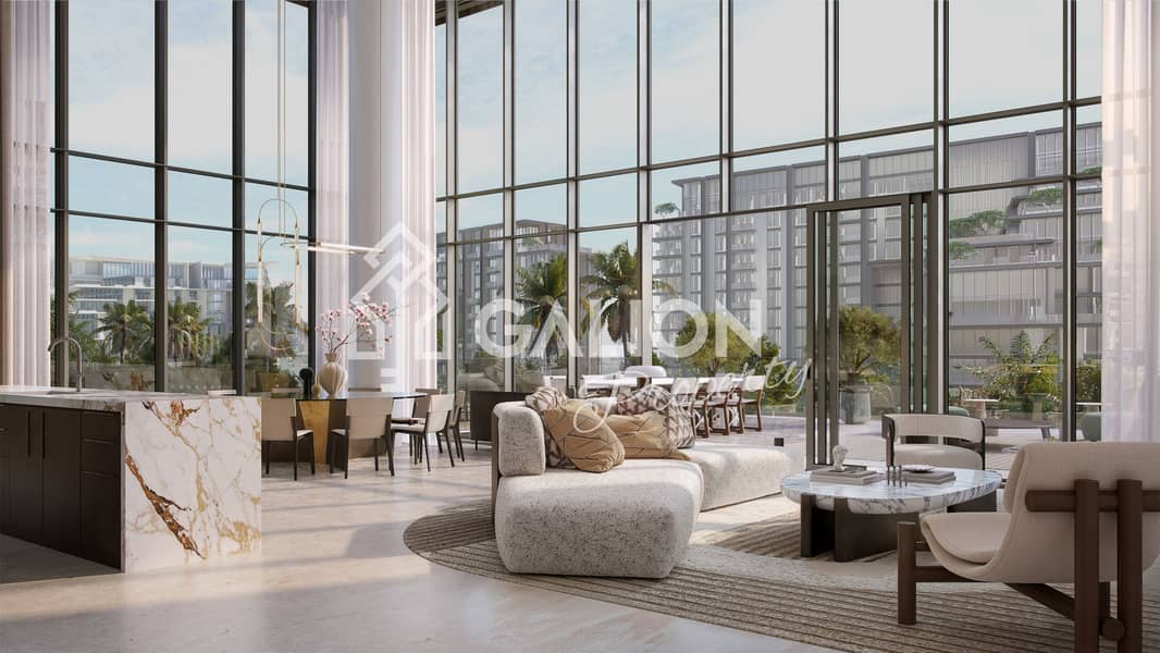 10 CW-Crestlane 2 Interior-4BR LV-01. jpg