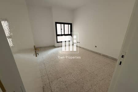 3 Bedroom Apartment for Rent in Hamdan Street, Abu Dhabi - 05. jpg