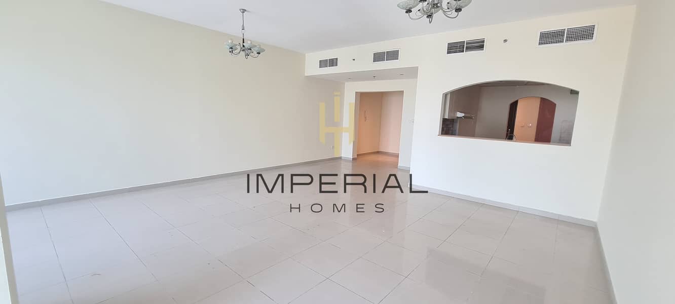 VACANT | 2 Parking | Maid Room | Lake Point VACANT | 2 Parking | Maid Room | Lake Point