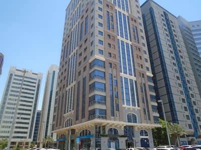 شقة في برج الجميرا شارع النجدة 1 غرف 48000 درهم - 4133139 شقة في برج الجميرا شارع النجدة 1 غرف 48000 درهم - 4133139