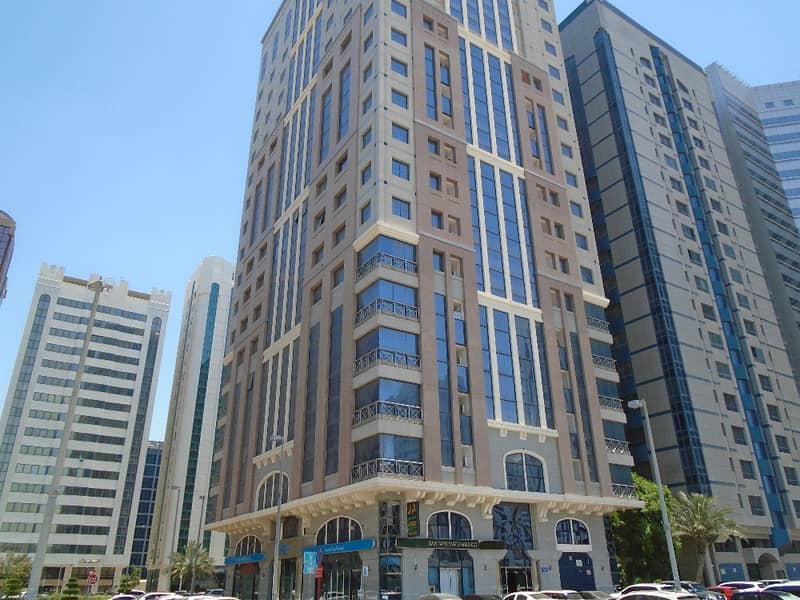 شقة في برج الجميرا شارع النجدة 1 غرف 48000 درهم - 4133139 شقة في برج الجميرا شارع النجدة 1 غرف 48000 درهم - 4133139