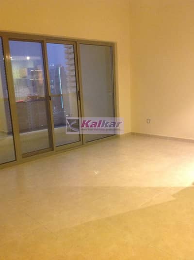 Dubai Marina - Zumurud Tower / 1 B/R on higher floor with ecstatic view of marina AED.82 Dubai Marina - Zumurud Tower / 1 B/R on higher floor with ecstatic view of marina AED.82