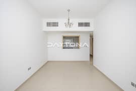 شقة في منازل البرشا،البرشاء 1،البرشاء 1 غرفة 83000 درهم - 10988251