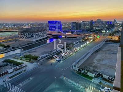 阿拉哈海滩， 阿布扎比 2 卧室公寓待售 - Al-Raha-Beach-Al-Muneera-Abu-Dhabi-balcony-view1. jpg