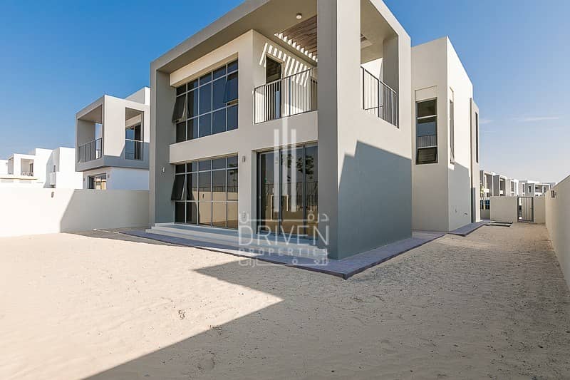 Elegant 4 Bedroom Villa | Prime Location