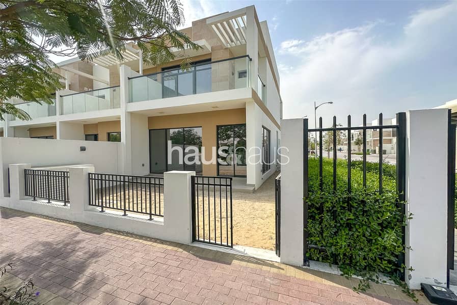 Таунхаус в Дамак Хиллс,Виллы Парк,Тринити, 4 cпальни, 220000 AED - 10992835 Таунхаус в Дамак Хиллс,Виллы Парк,Тринити, 4 cпальни, 220000 AED - 10992835
