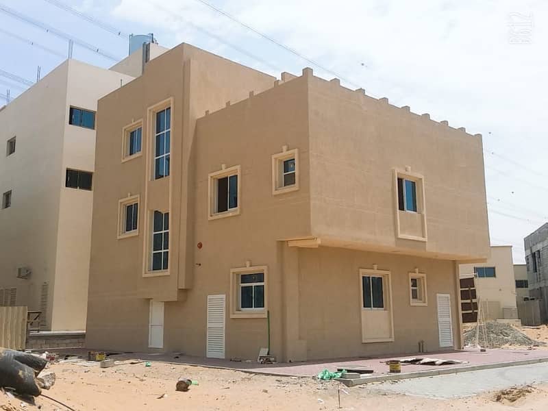 Building for sale in Ajman in Helio