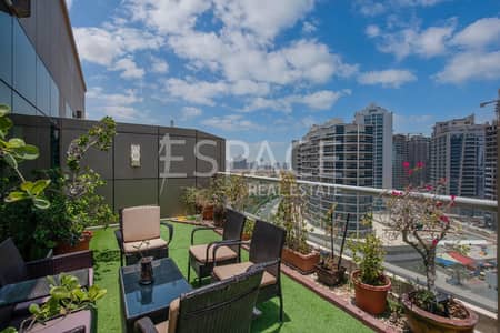 Rare Type Apt - Large Roof Terrace Area Rare Type Apt - Large Roof Terrace Area