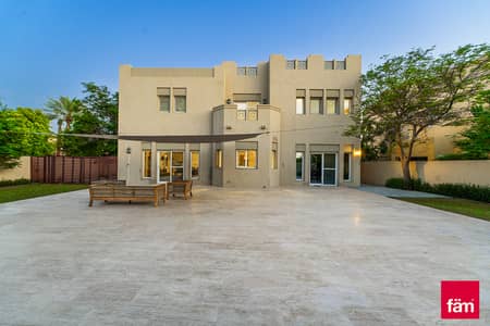 Large Corner Plot | Huge Garden | Investors Catch