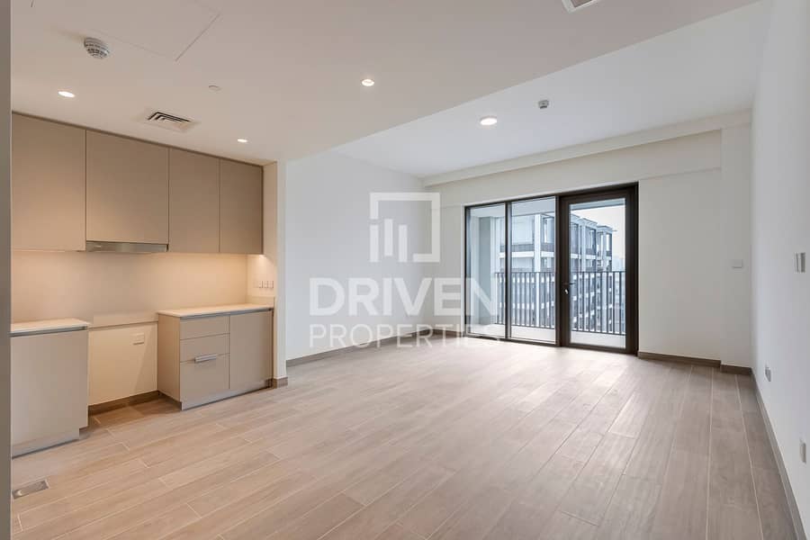 Spacious and Bright Apt | Ready to Move in