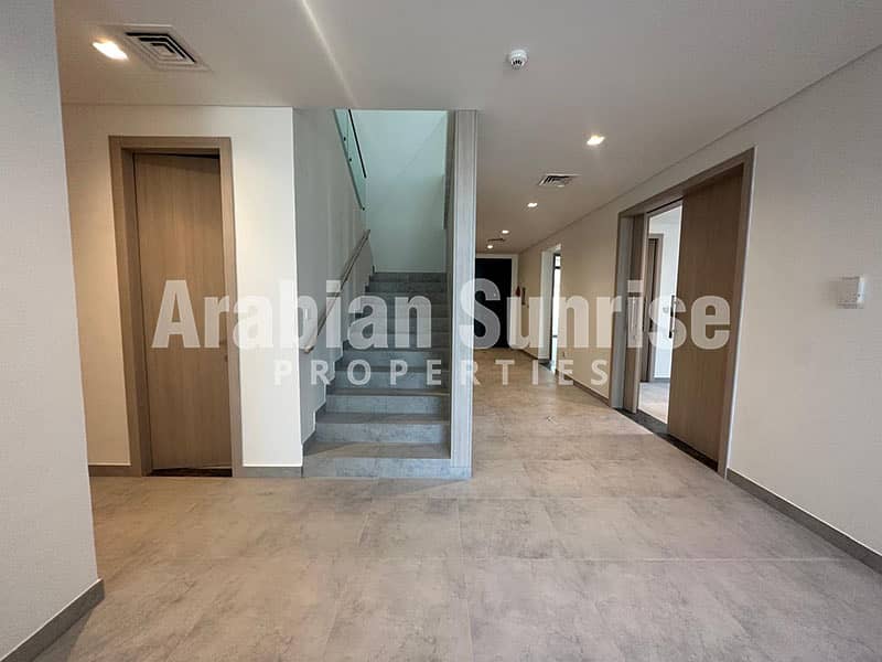 5 The-Dunes-V-114-5BR-stairs. jpg