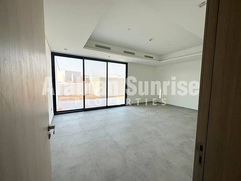 7 The-Dunes-V-114-5BR-Bedroom. jpg