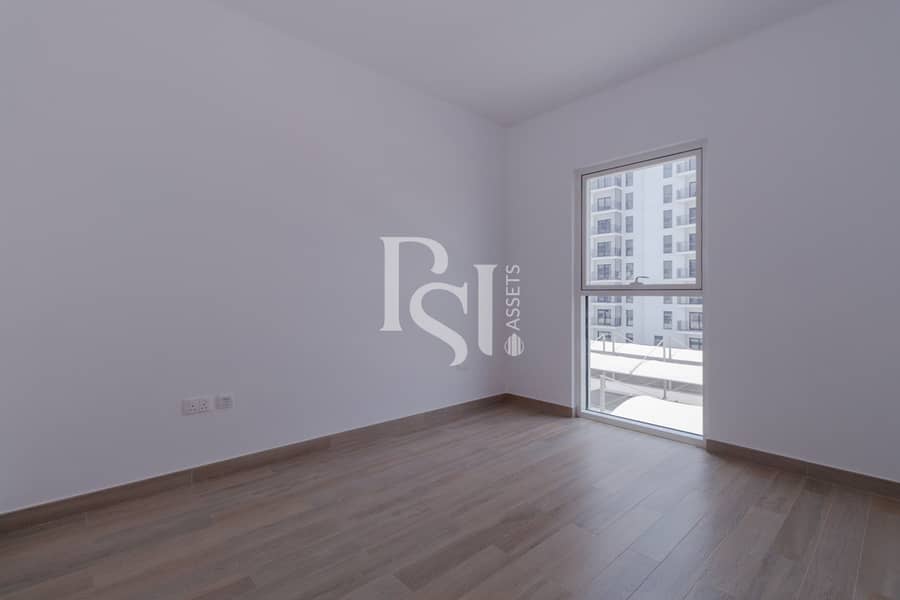 5 building-5-waters-edge-yas-island-abu-dhabi-bedroom (4). JPG