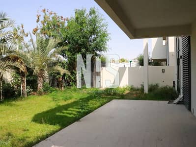 5 Bedroom Villa for Sale in Yas Island, Abu Dhabi - single row/large 5-bedroom villa/affordable price