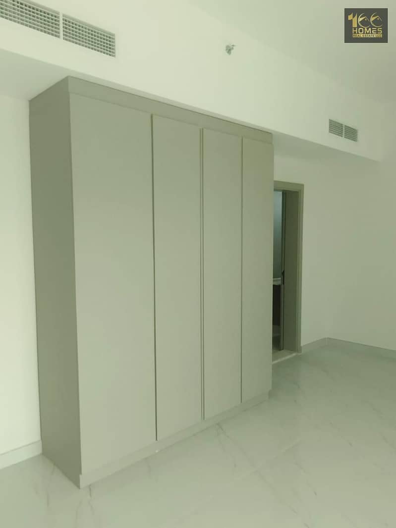 14 e6a82da2-3ee3-49db-97e5-abd39dd1303c. jpg