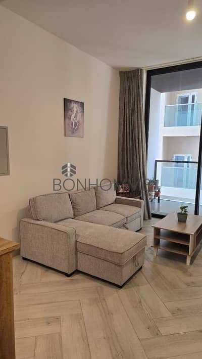 Unfurnished 1BHK / New Building / Premium Amenities