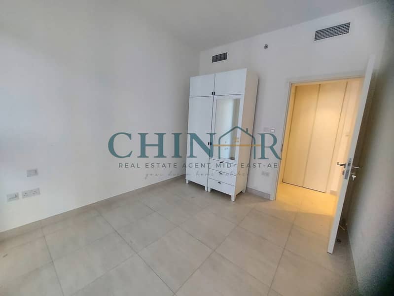 4 7c8ebd46-40d7-49e2-ba30-908edad36fcc. jpg