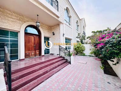 Semi independent 4 Master Bedroom Villa 180,000 AED