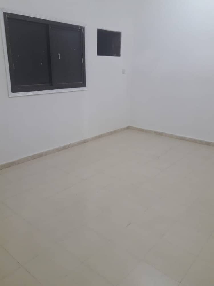 Window A/C, 3 BHK for rent in Al Naumiya Area