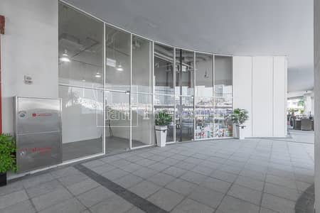 Spacious Retail Shop | Fitted | Canal Views Spacious Retail Shop | Fitted | Canal Views