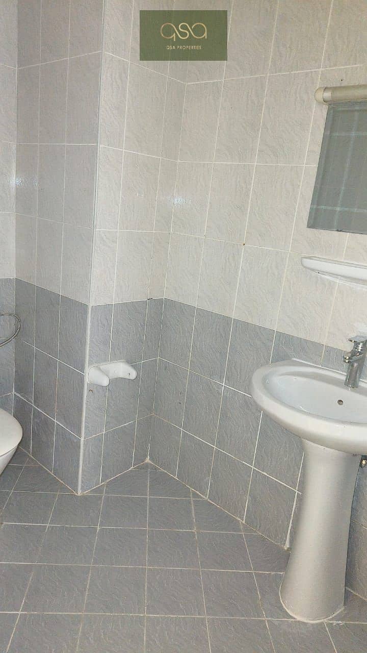 7 WhatsApp Image 2025-02-20 at 10.26. 21 (2). jpeg