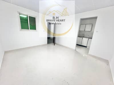 New studio for rent in between two bridge private entrance
