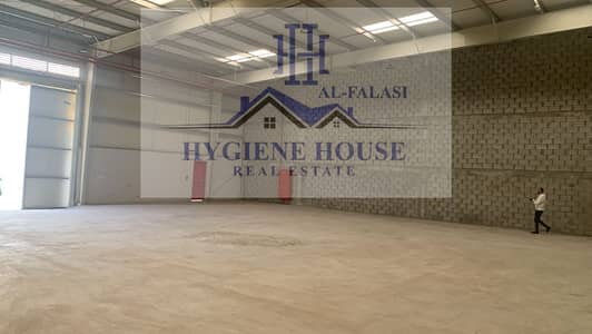 Warehouse for Rent in Umm Al Thuoob, Umm Al Quwain - صورة واتساب بتاريخ 1446-07-30 في 19.47. 37_60c43a00. jpg